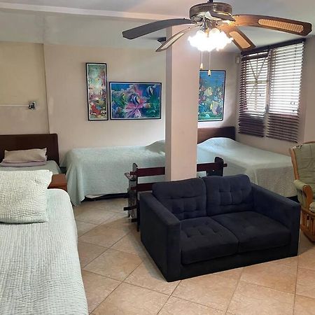 Coronado Beachfront Tropical Home! 플라야 코로나도 외부 사진