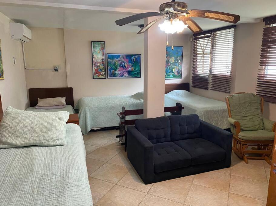 Coronado Beachfront Tropical Home! 플라야 코로나도 외부 사진